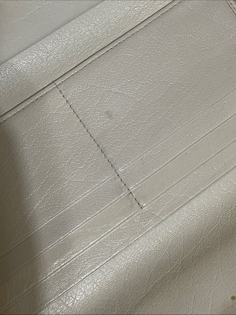 Authentic Vintage Prada Bianco Leather Flap Wallet with Silver Hardware - Picture 11 of 17